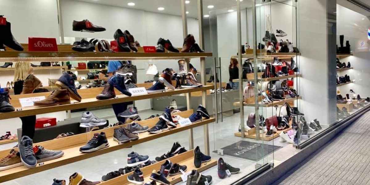 ΠΕΤΡΟΥΠΟΛΗ - KONIARISSHOES