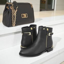 Σετ Γυναικείο Με Έκπτωση