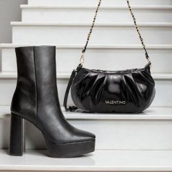 Σετ Γυναικείο Με Έκπτωση