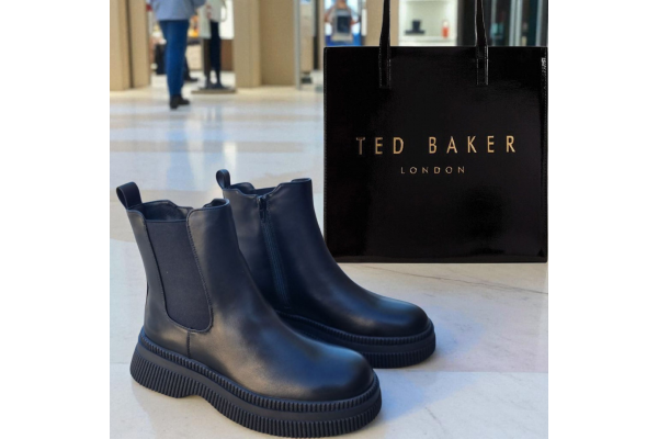 Σετ Γυναικείο Με Έκπτωση