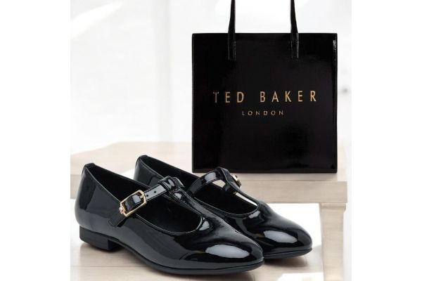 Σετ Γυναικείο Με Έκπτωση