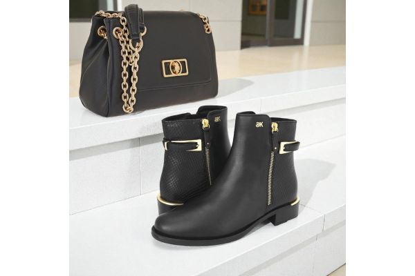 Σετ Γυναικείο Με Έκπτωση